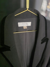 Load image into Gallery viewer, Posh Spice Head of the Class Tux Blazer|By Tahari Arthur Levine | Size 16