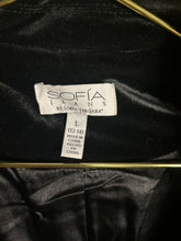 Load image into Gallery viewer, "What is that? Velvet?" 2 Piece suit| By Sofia Vergara| Size 14/16
