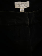 Load image into Gallery viewer, "What is that? Velvet?" 2 Piece suit| By Sofia Vergara| Size 14/16
