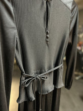 Load image into Gallery viewer, Morticia Hollywood Glam| LF PETITE Division of Leslie Fay Inc. | Size 6 Vintage