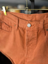 Load image into Gallery viewer, Georgia Peach Dukes | by Levi’s| Size 32 inches