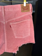 Load image into Gallery viewer, Molly Ringwald Daisy Dukes | by Levis | Size 34 in
