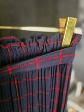 Load image into Gallery viewer, Corporate Steffani pants | by New Mix | Size Medium
