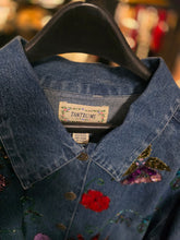 Load image into Gallery viewer, Bingo Queen Bee Jean Sequins Top | by Tantrums | Size 2X

