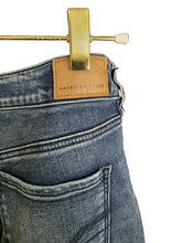 Load image into Gallery viewer, Hug my legs just right Jeans | By American Eagle| Size 14 Long
