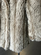 Load image into Gallery viewer, Limu Emu without Doug Faux Fur Coat | Size Medium
