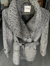 Load image into Gallery viewer, Salt N Peppa’s Here| by Espirt-| Size Medium
