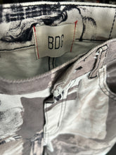 Load image into Gallery viewer, When in Rome, Jean it up Jeans | by BDG| Size 30
