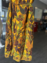 Load image into Gallery viewer, Queen to Be African Wrap dress | One Size
