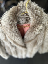 Load image into Gallery viewer, Limu Emu without Doug Faux Fur Coat | Size Medium

