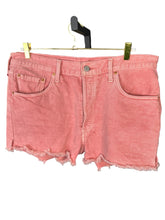 Load image into Gallery viewer, Molly Ringwald Daisy Dukes | by Levis | Size 34 in
