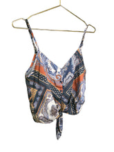 Load image into Gallery viewer, Tie after Tie Top | by H&amp;M | Size 6
