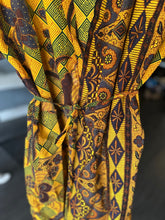 Load image into Gallery viewer, Queen to Be African Wrap dress | One Size
