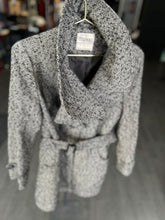 Load image into Gallery viewer, Salt N Peppa’s Here| by Espirt-| Size Medium
